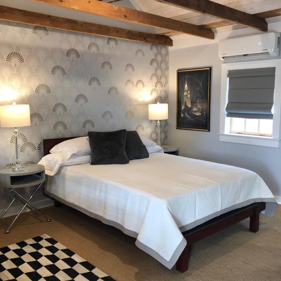 The Quarters At Pier450 Motel *